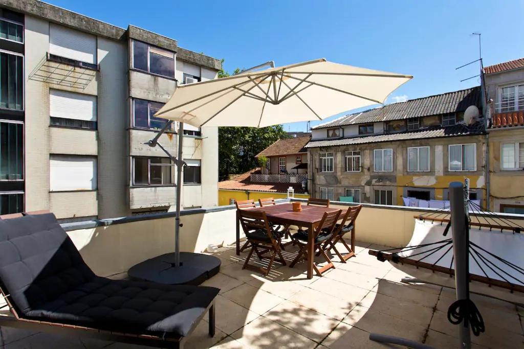 Esm - Bombarda's Premium Terrace Apartment