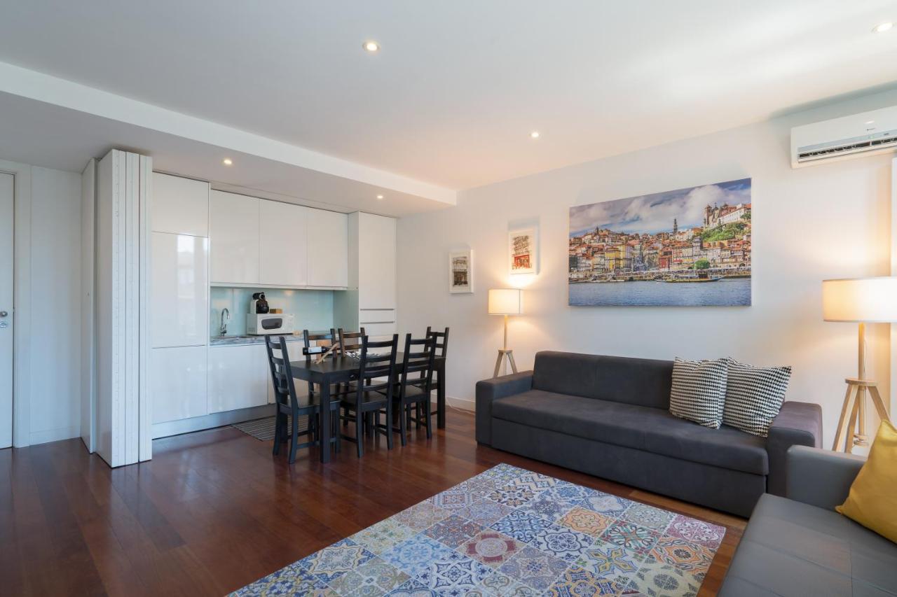 Bright Modern Flats With Balcony - City Center * Porto