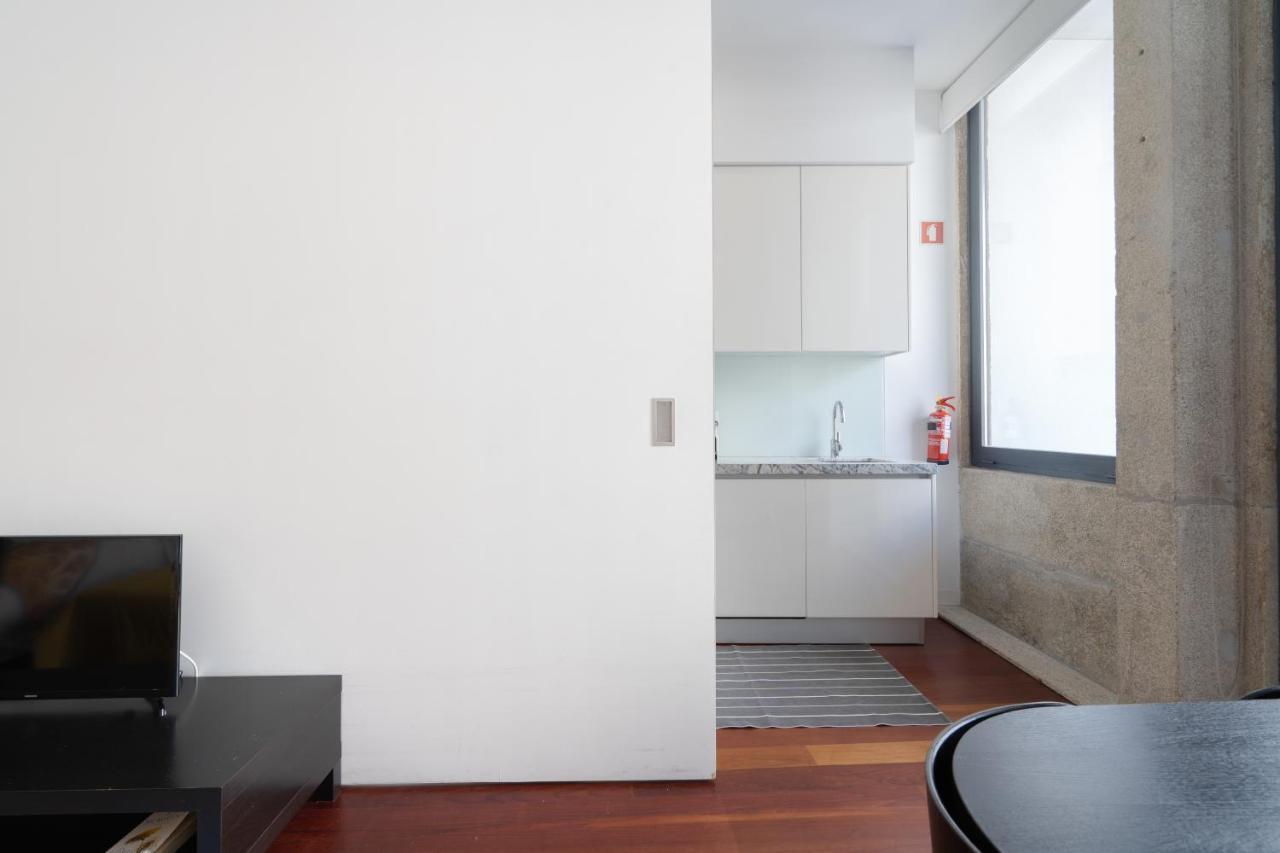 Bright Modern Flats With Balcony - City Center Appartement Porto