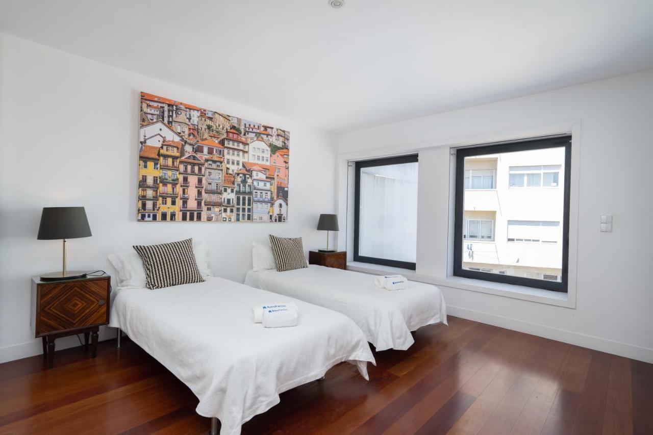 Bright Modern Flats With Balcony - City Center * Porto