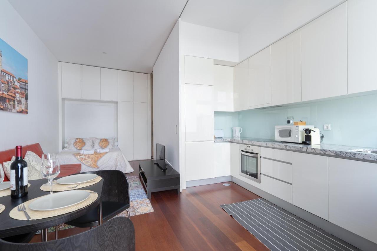 Bright Modern Flats With Balcony - City Center Appartement *