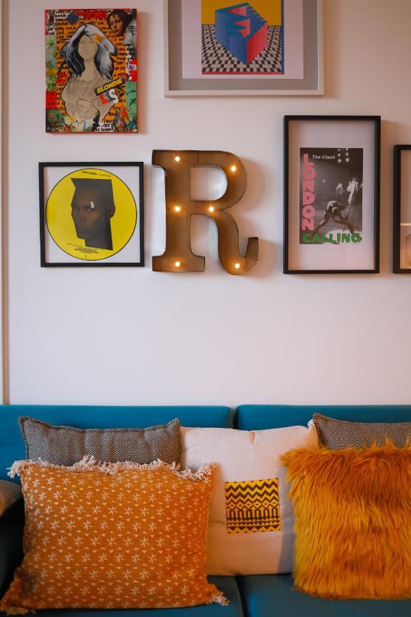 Apartment Art District - Pop & Rock *