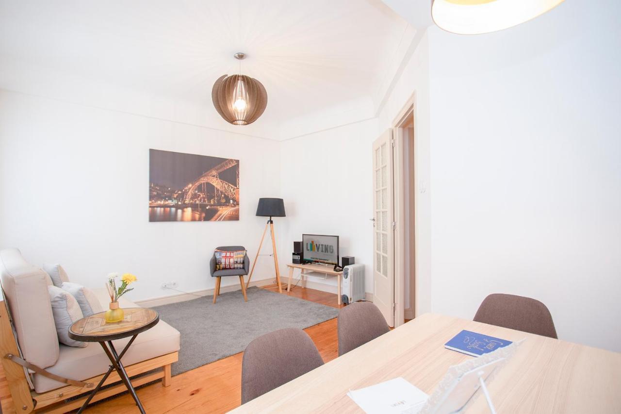 Apartment Liiiving In | Light Spacious