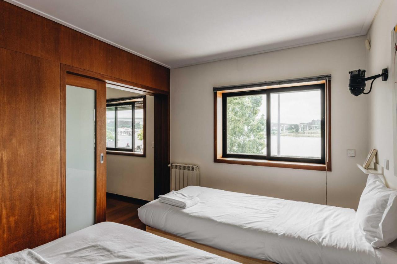 Riverfront Haven Family's Choice With Free Garage * Porto