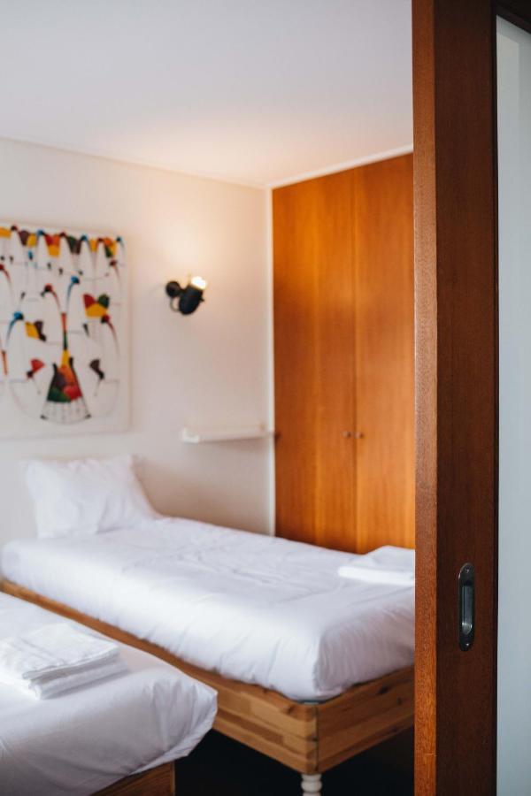 Apartment Riverfront Haven Family's Choice With Free Garage Porto