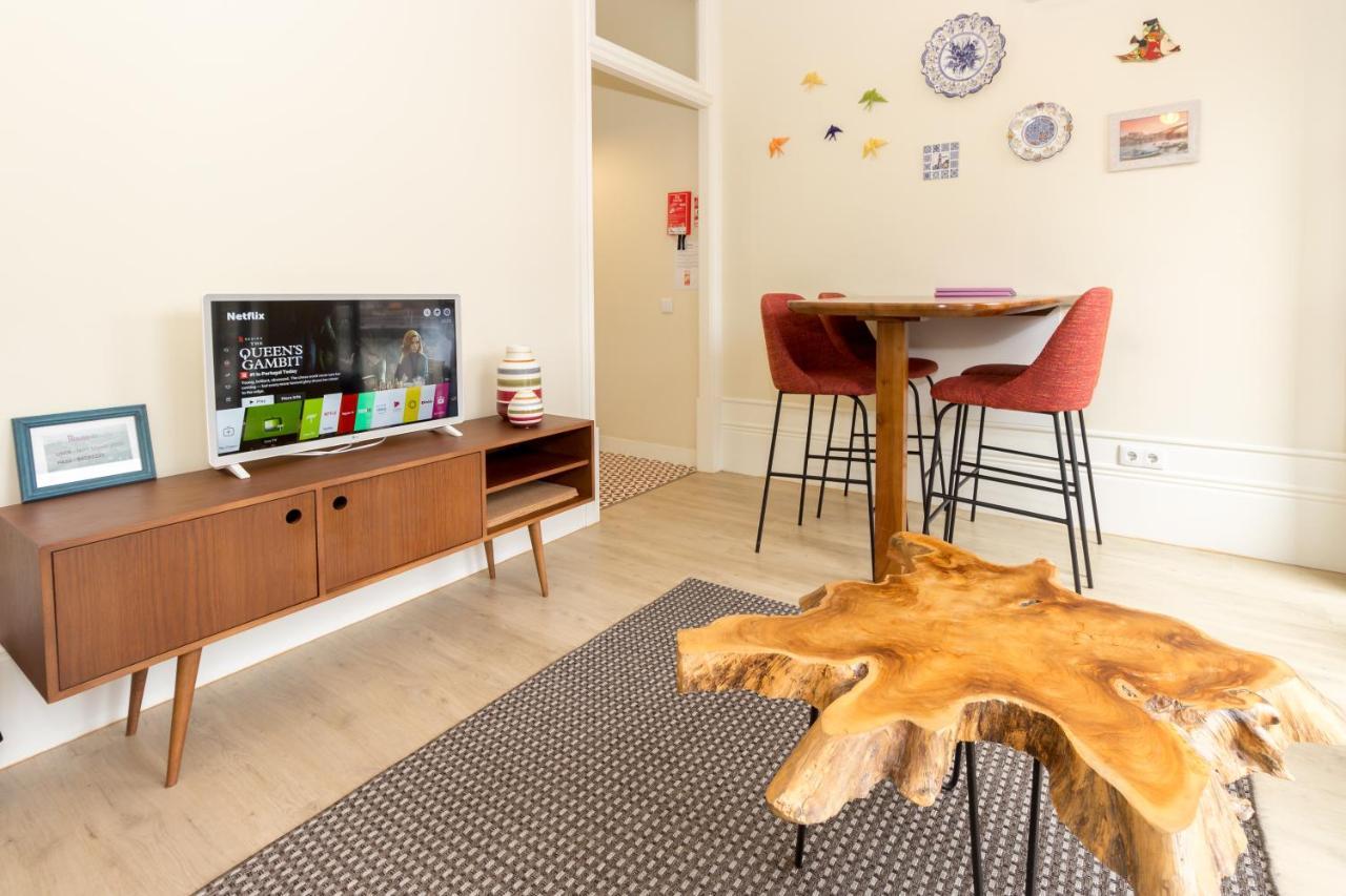 Guest H4u - Flores Lello Center Apartment *