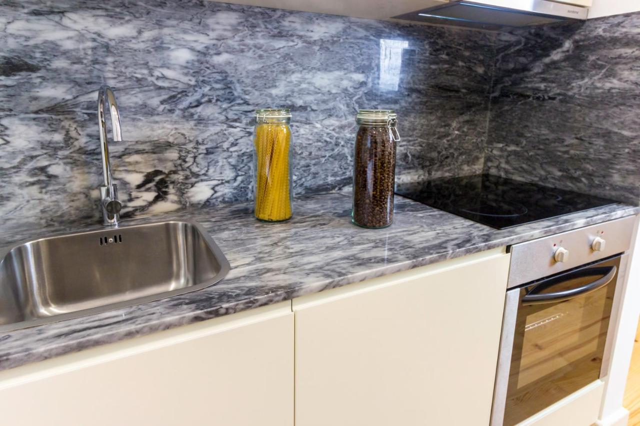 Guest H4u - Fontainhas Appartement Porto