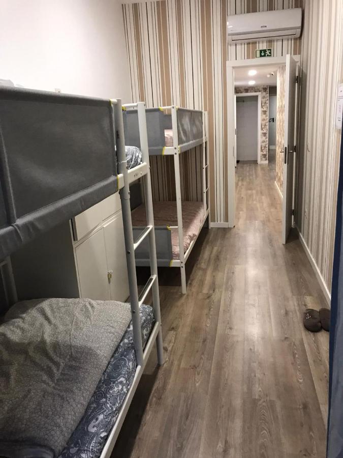Majestic Hostel *