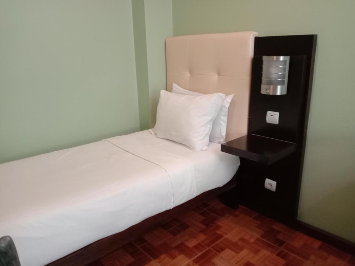 Faria Guimaraes-porto Centro 1 *