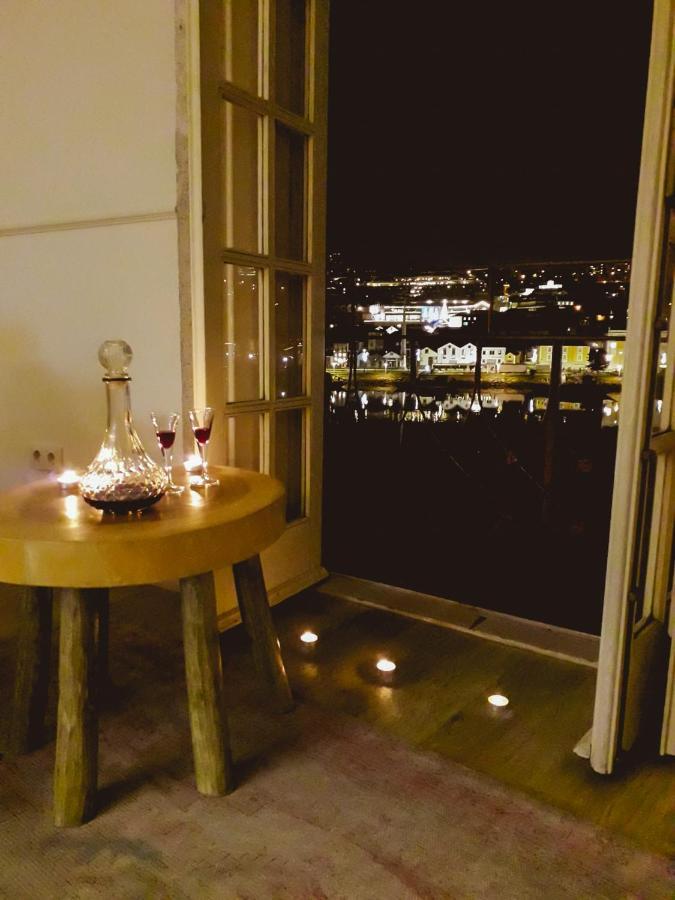 - River Front