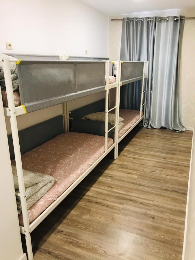 Hostel Majestic *
