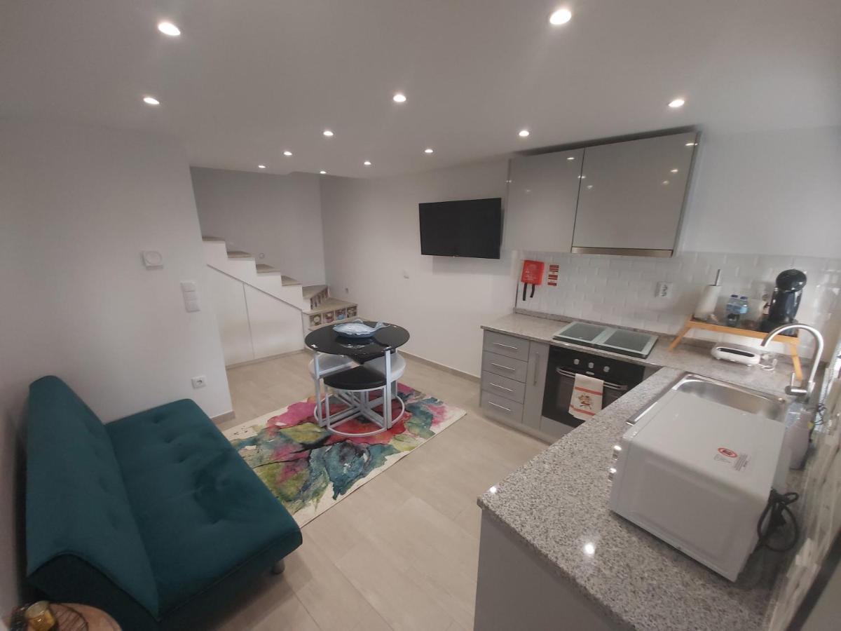 Monte Da Lapa Free 1 Parking Place Villa Porto