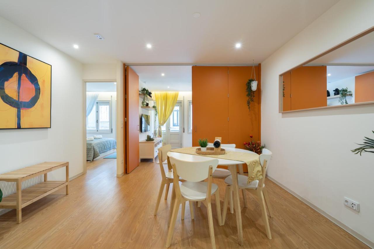 Host Wise - Colorful Bright Flat With Balcony *
