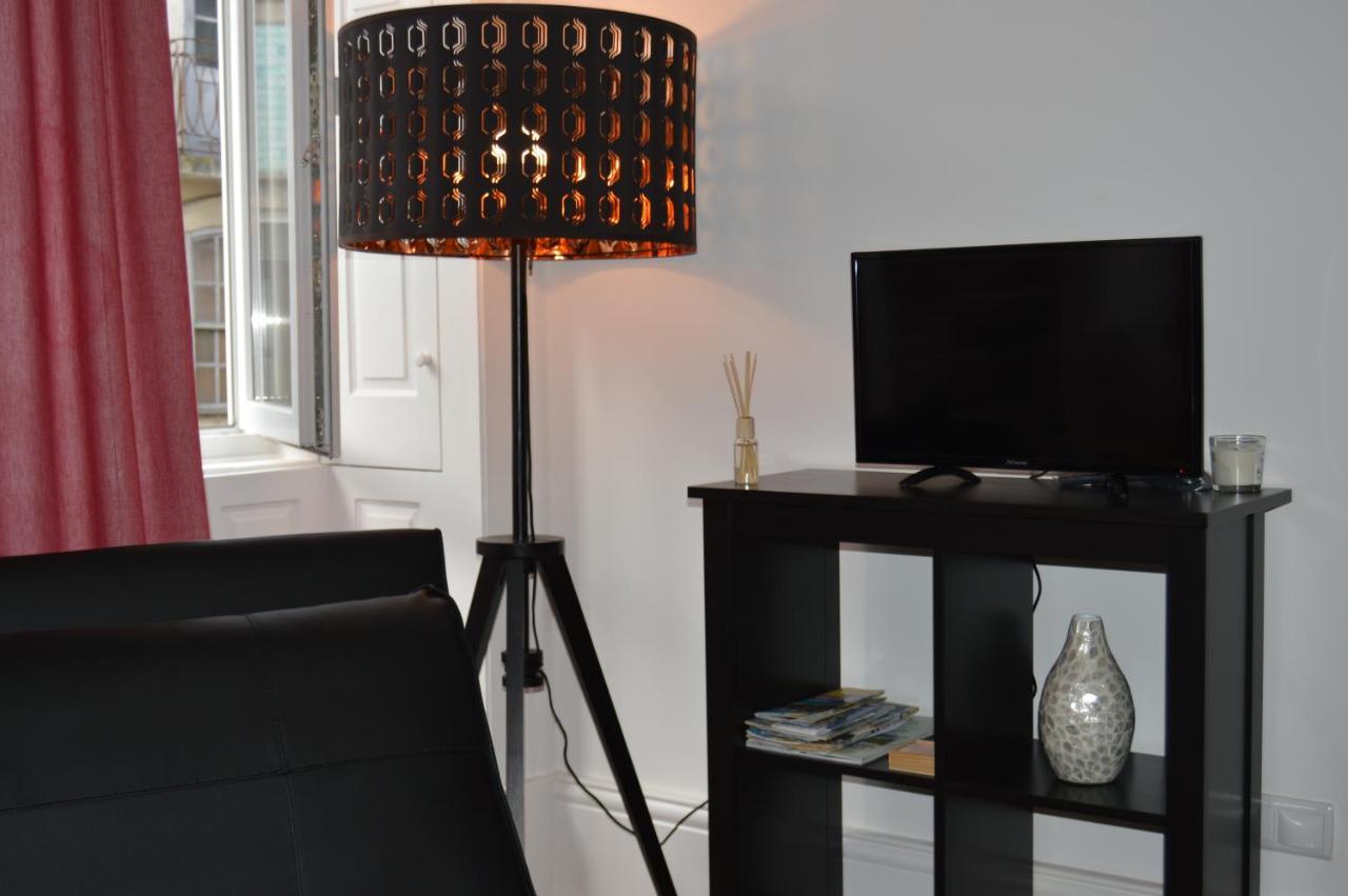 Apartamento Almada Downtown - By Guest *