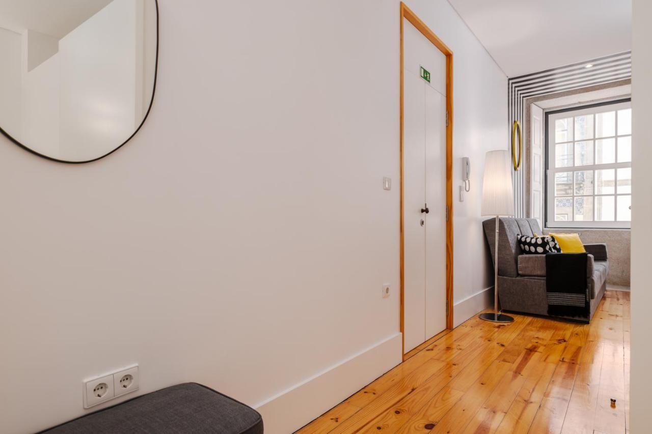 Flores Street Apartment *