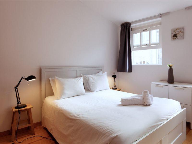 Apartment Entreparedes