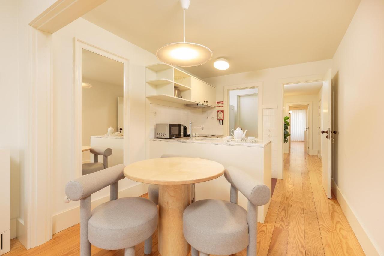 Youropo - Flores Apartment