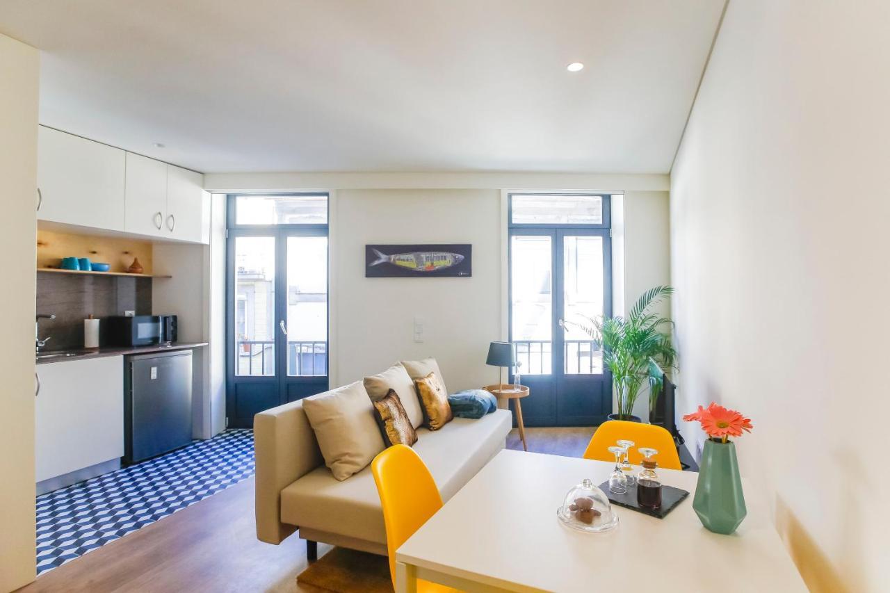Oliveira Apartment's *