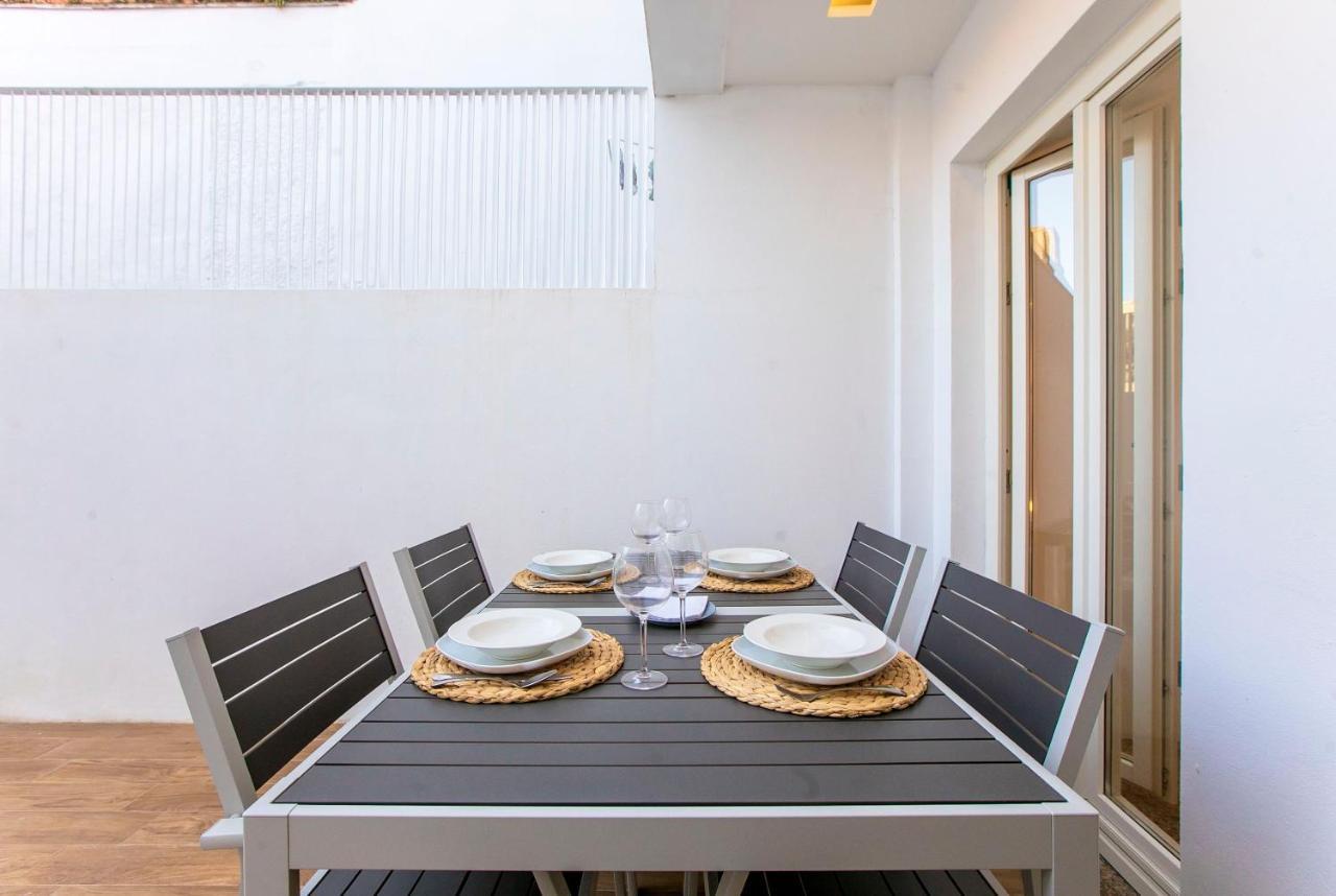 Wonderful Duplex W Private Patio & Ac By Lovelystay Appartement Porto