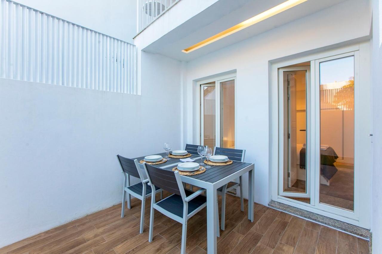 Wonderful Duplex W Private Patio & Ac By Lovelystay Appartement Porto