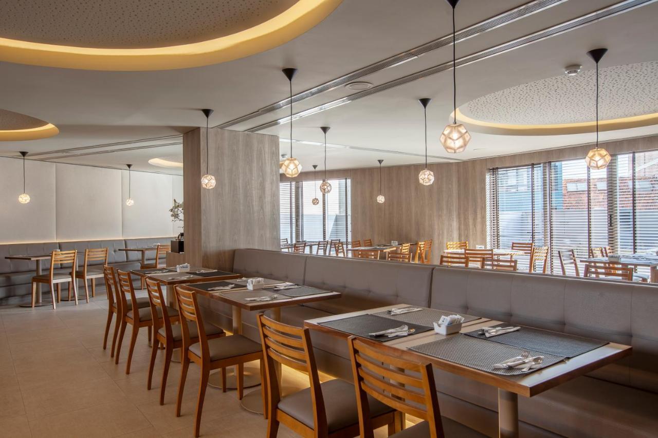 Hotel Portus Cale 4*