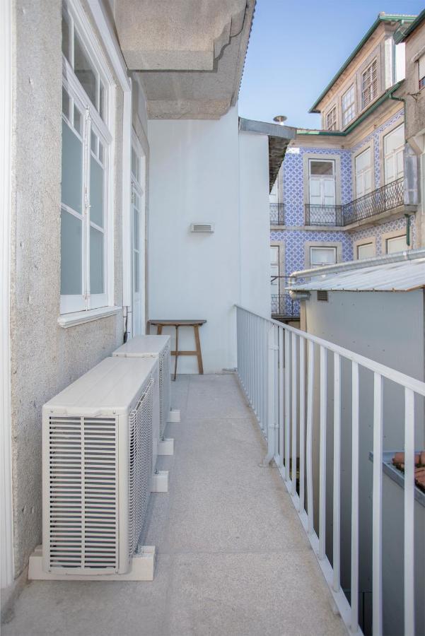 Liiiving In | Bolhao Market Apartment *