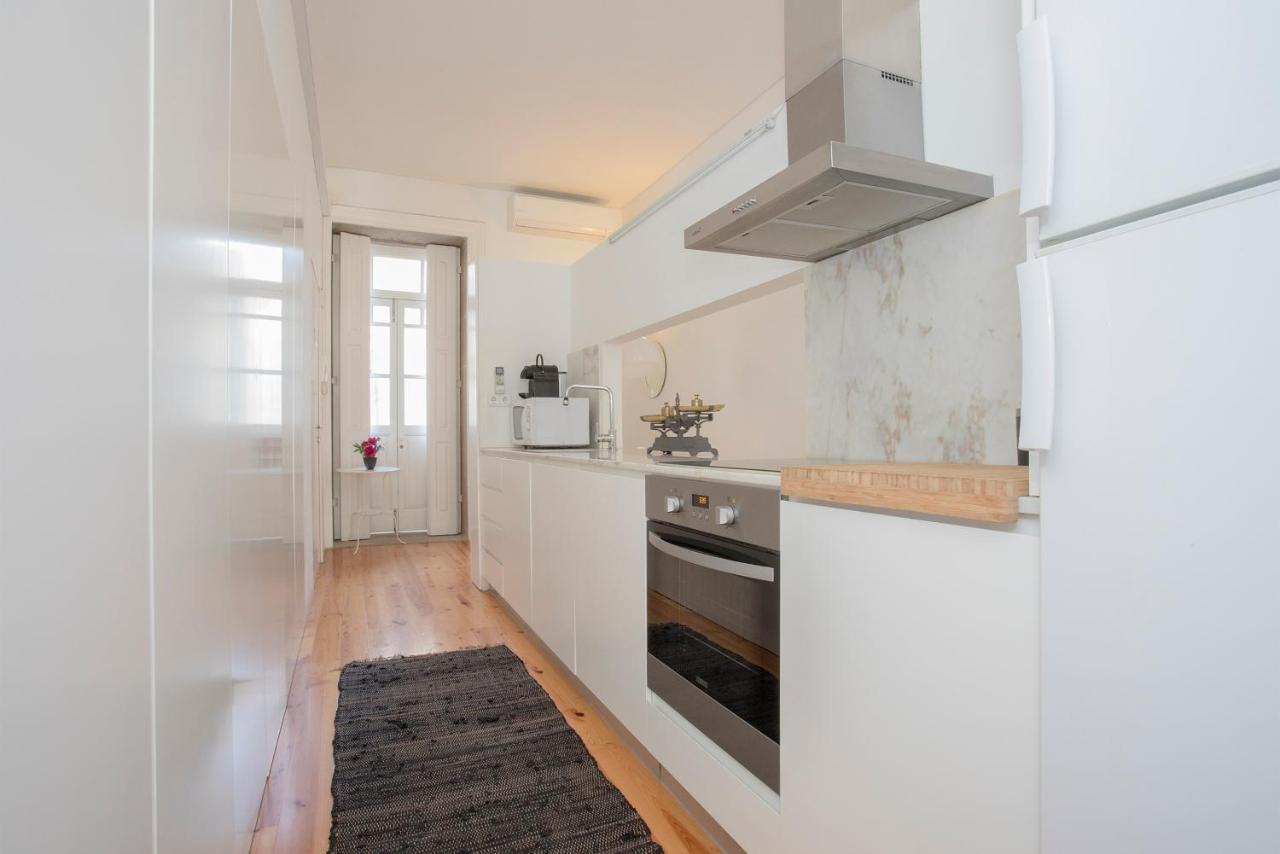 Liiiving In | Bolhao Market Apartment