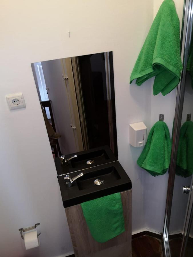 Apartment Vintage Downtown With Patio Porto