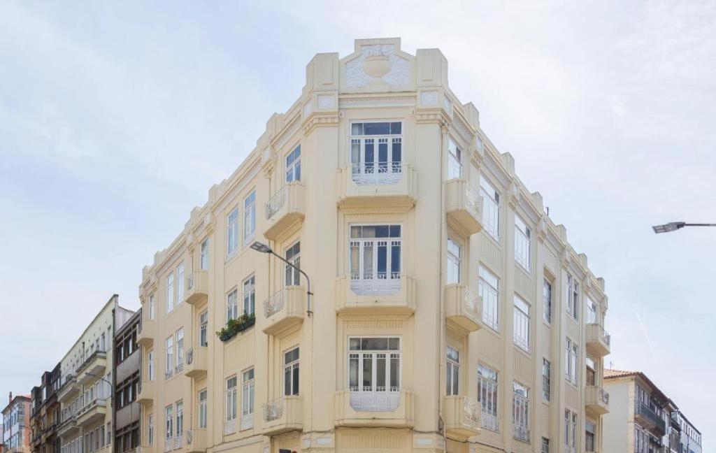 Vintage Downtown With Patio Apartment *