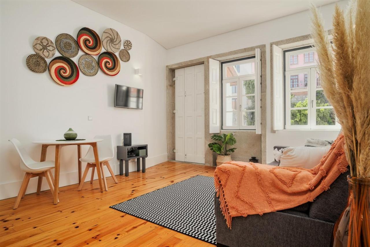 Apartment Flores Street Porto