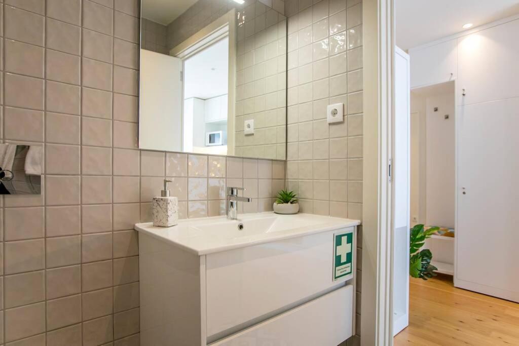 Magic Studio W/ Wi-fi & A/c Apartment *