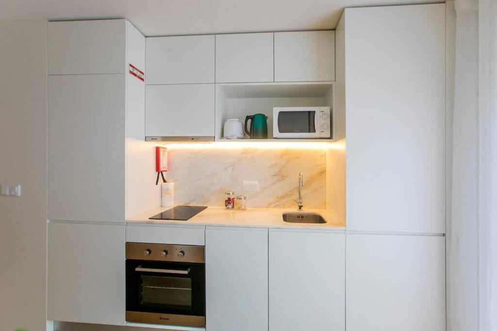 Magic Studio W/ Wi-fi & A/c Apartment *