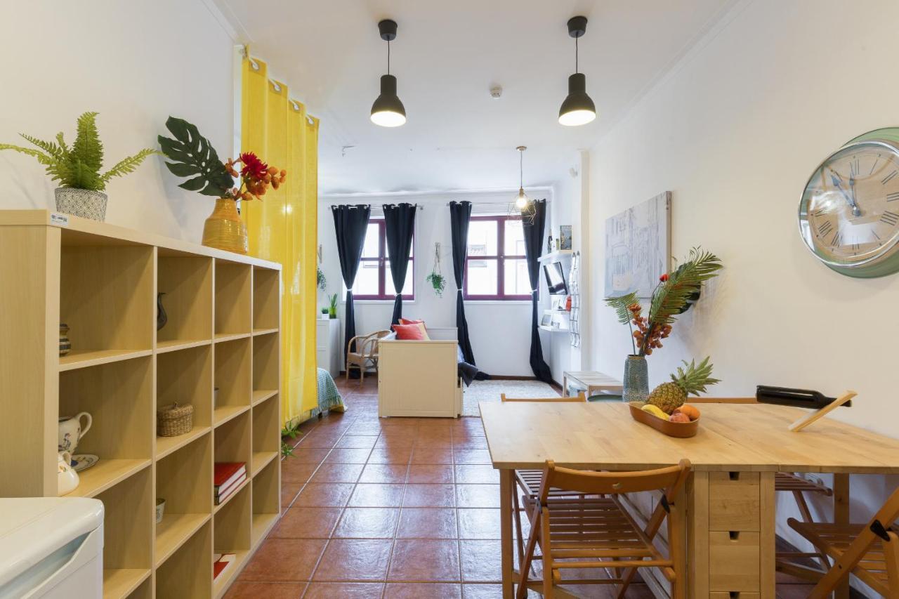 Apartment Cozy Sunny Flats By Hostwise *