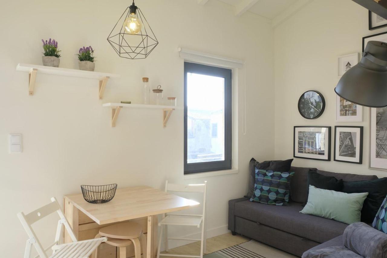 Design Iii By Homing * Porto
