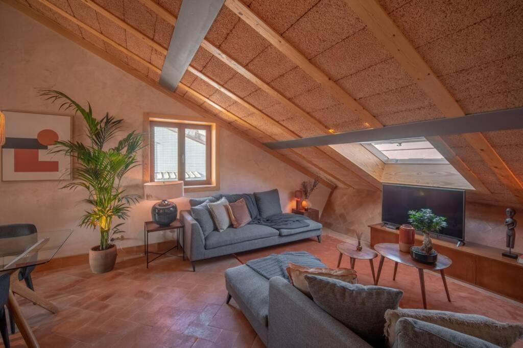 Eco Penthouse In Downtown With Rooftop & Parking Appartement *