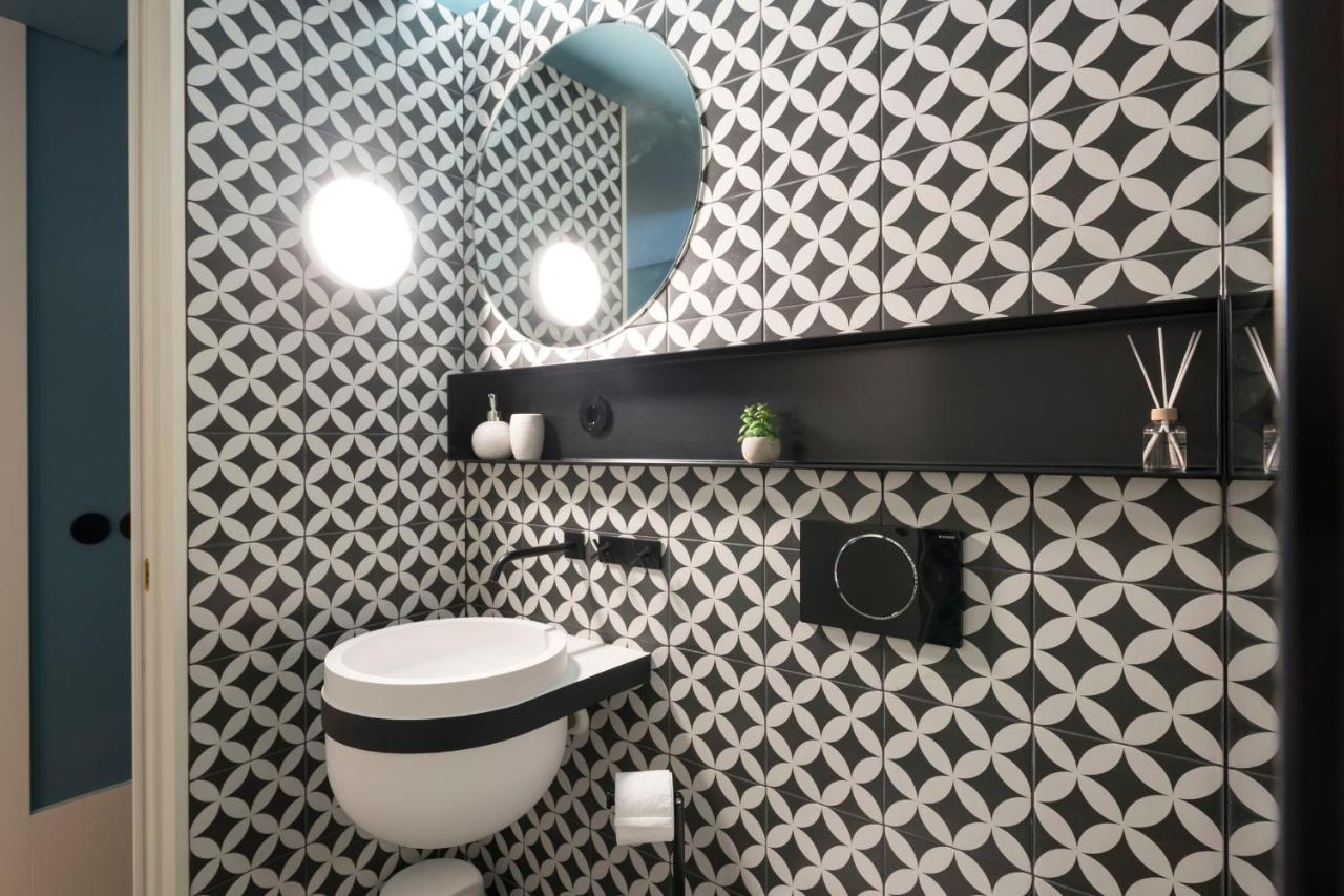 Ribeira Old Town Charming Flat W/ Ac By Lovelystay Apartment *