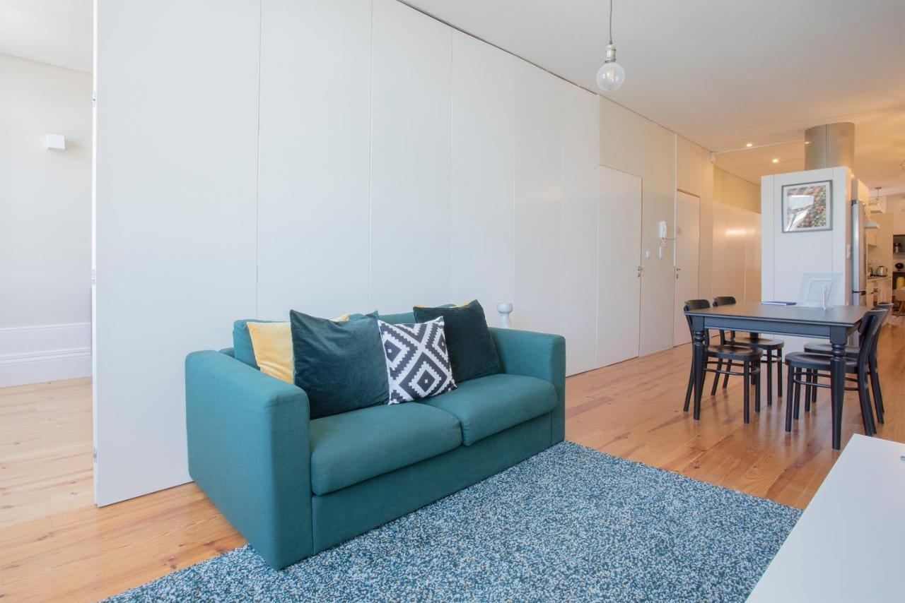 Liiiving In | Bolhao Market Apartment