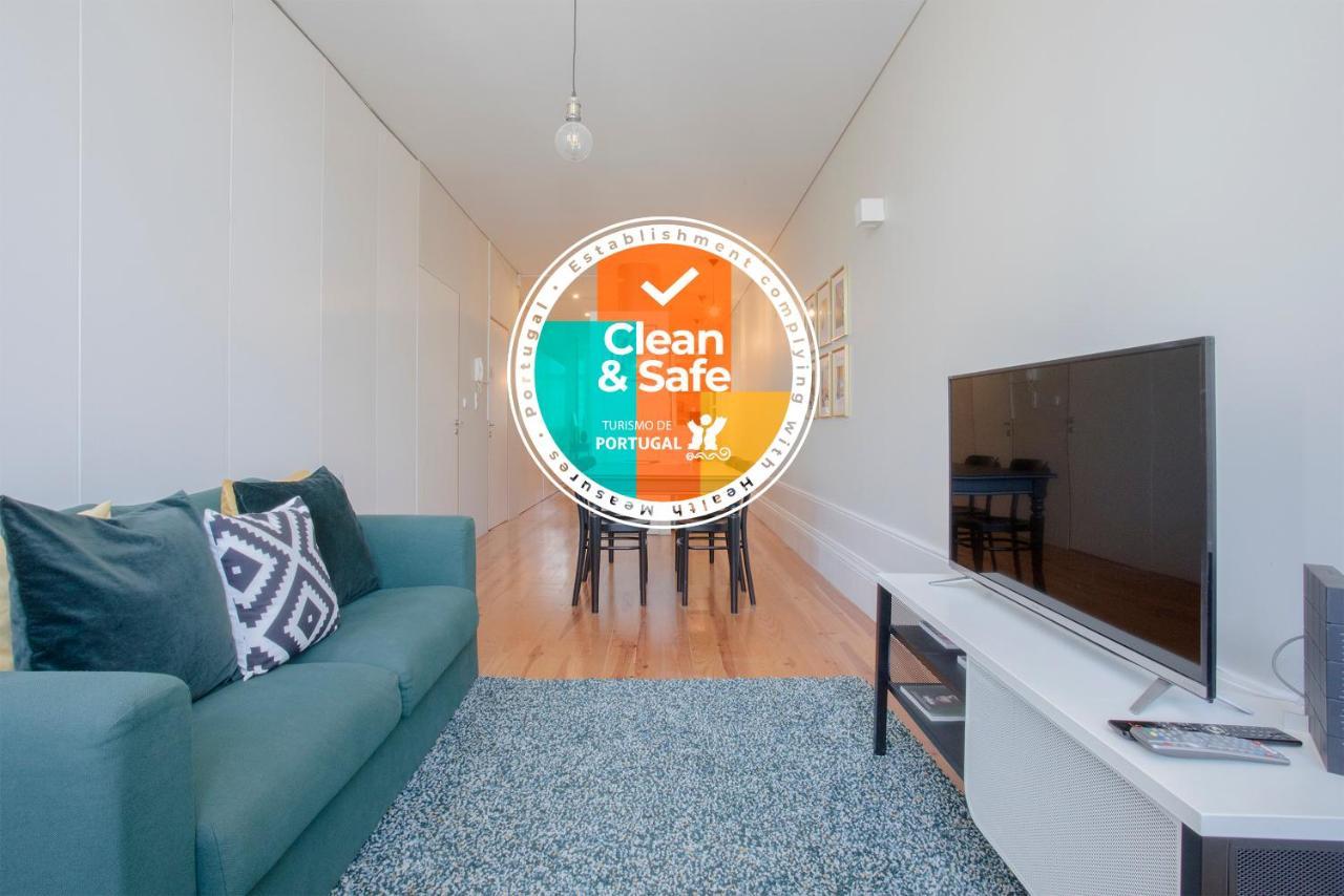 Liiiving In | Bolhao Market Apartment *