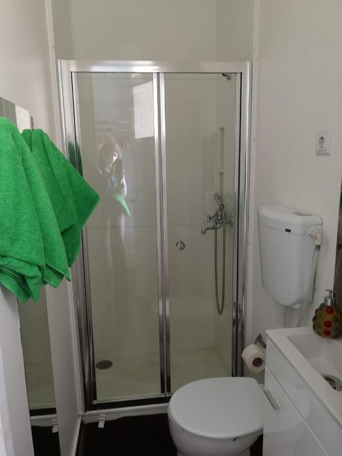 Apartment Vintage Downtown With Patio Porto