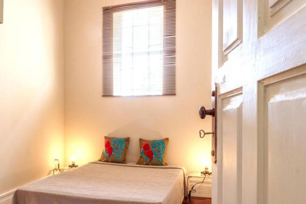 Vintage Downtown With Patio Apartment