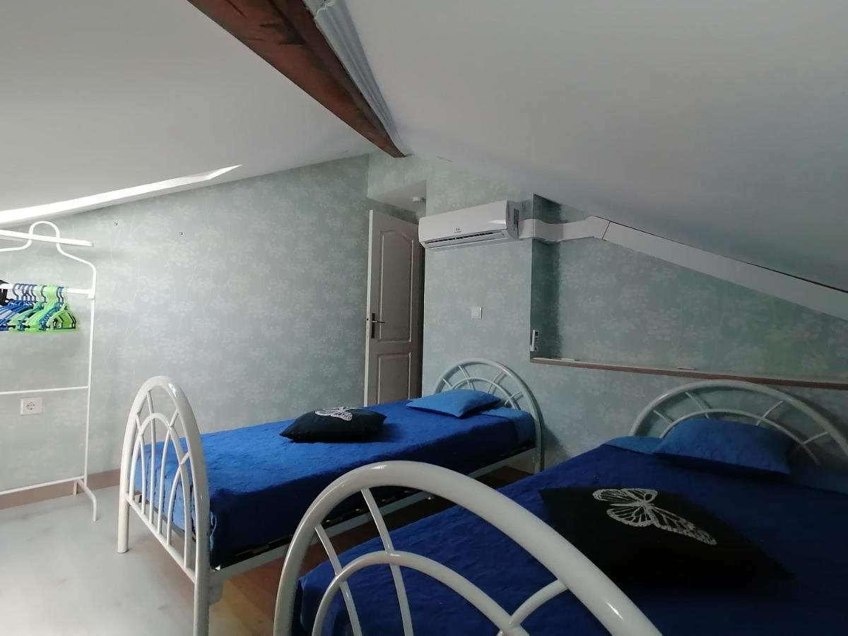 House Romantic