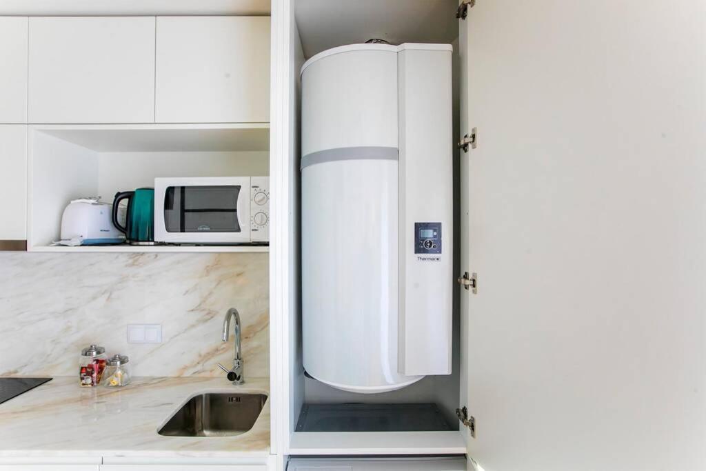 Magic Studio W/ Wi-fi & A/c Apartment