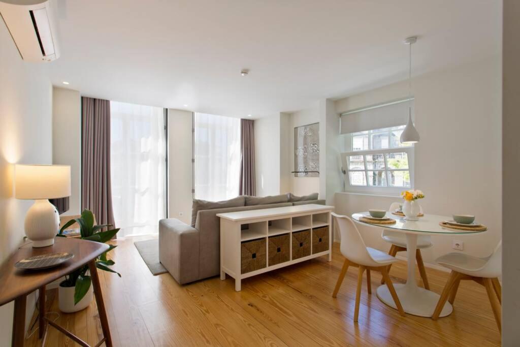 Alameda Apartment Parking Included Apartment Porto