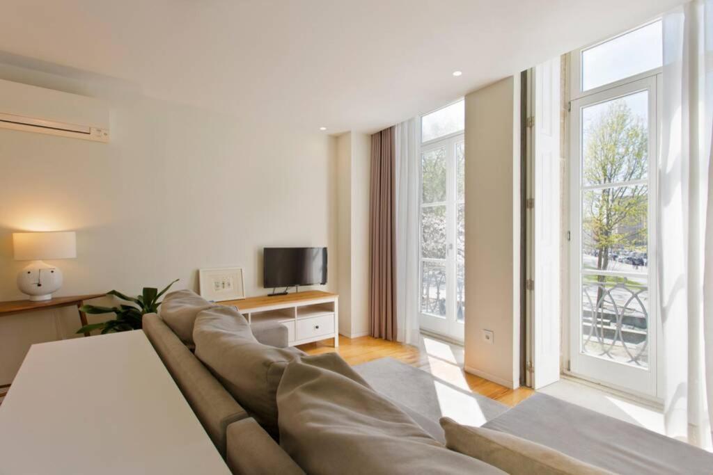 Alameda Apartment Parking Included Apartment Porto