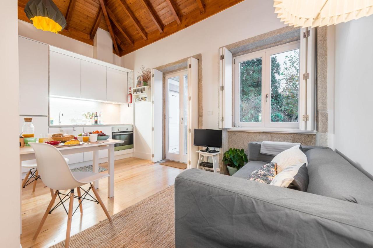 Home In Porto - Cozy 2Br Duplex By Lovelystay
