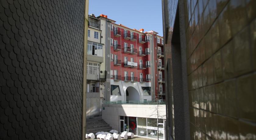 Guestready - Ayres W Balcony Garden Apartment Porto