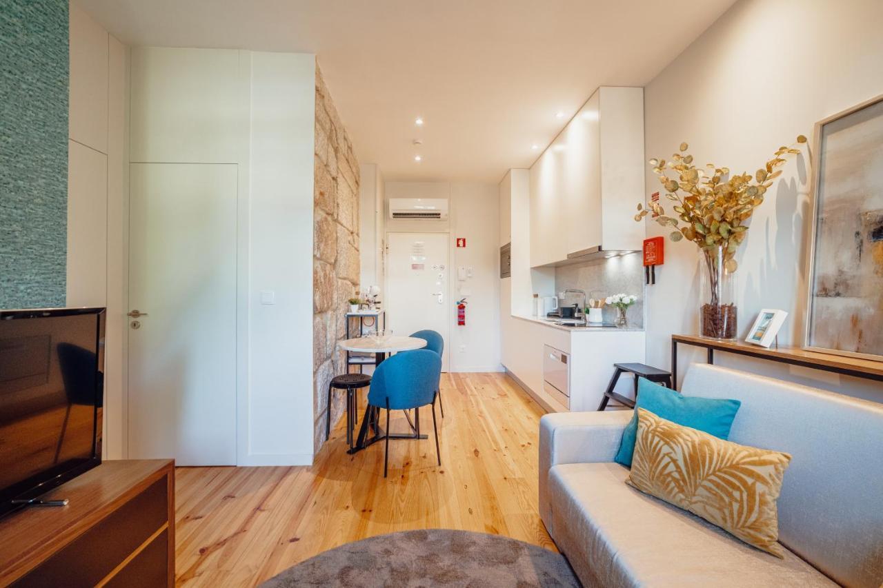 Pool By Homing Appartement