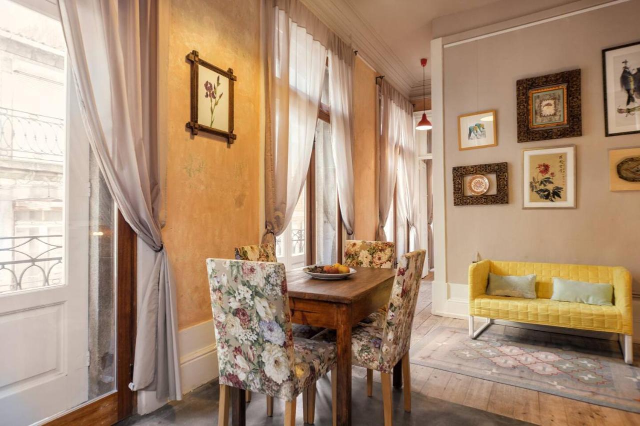 Viva Fabulous Old World Apartment