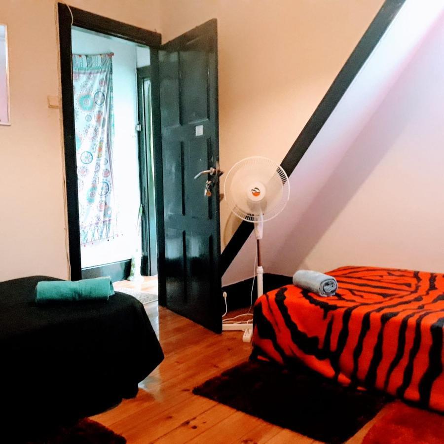 Al- Almada 4 Homestay Porto