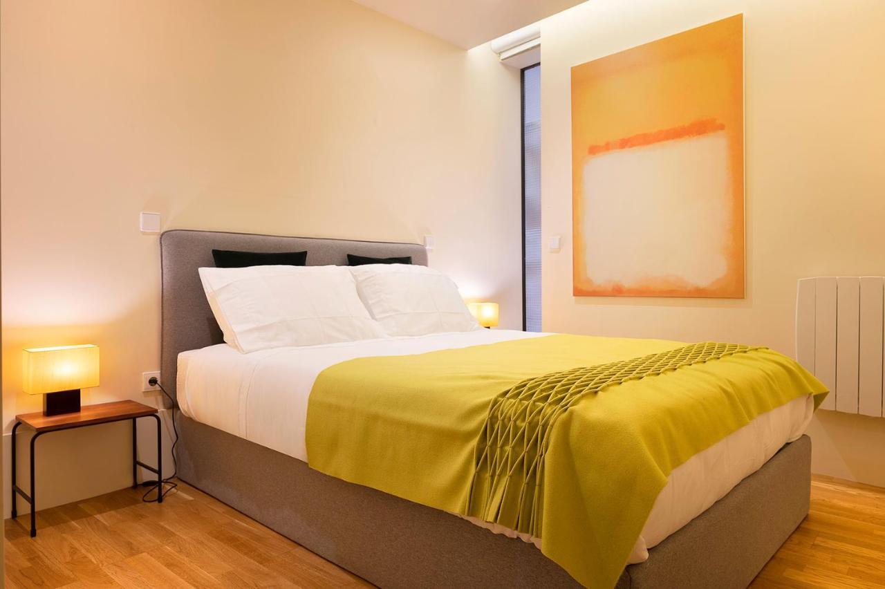 Ribeira Trendy Flat In Medieval Mercadores Street